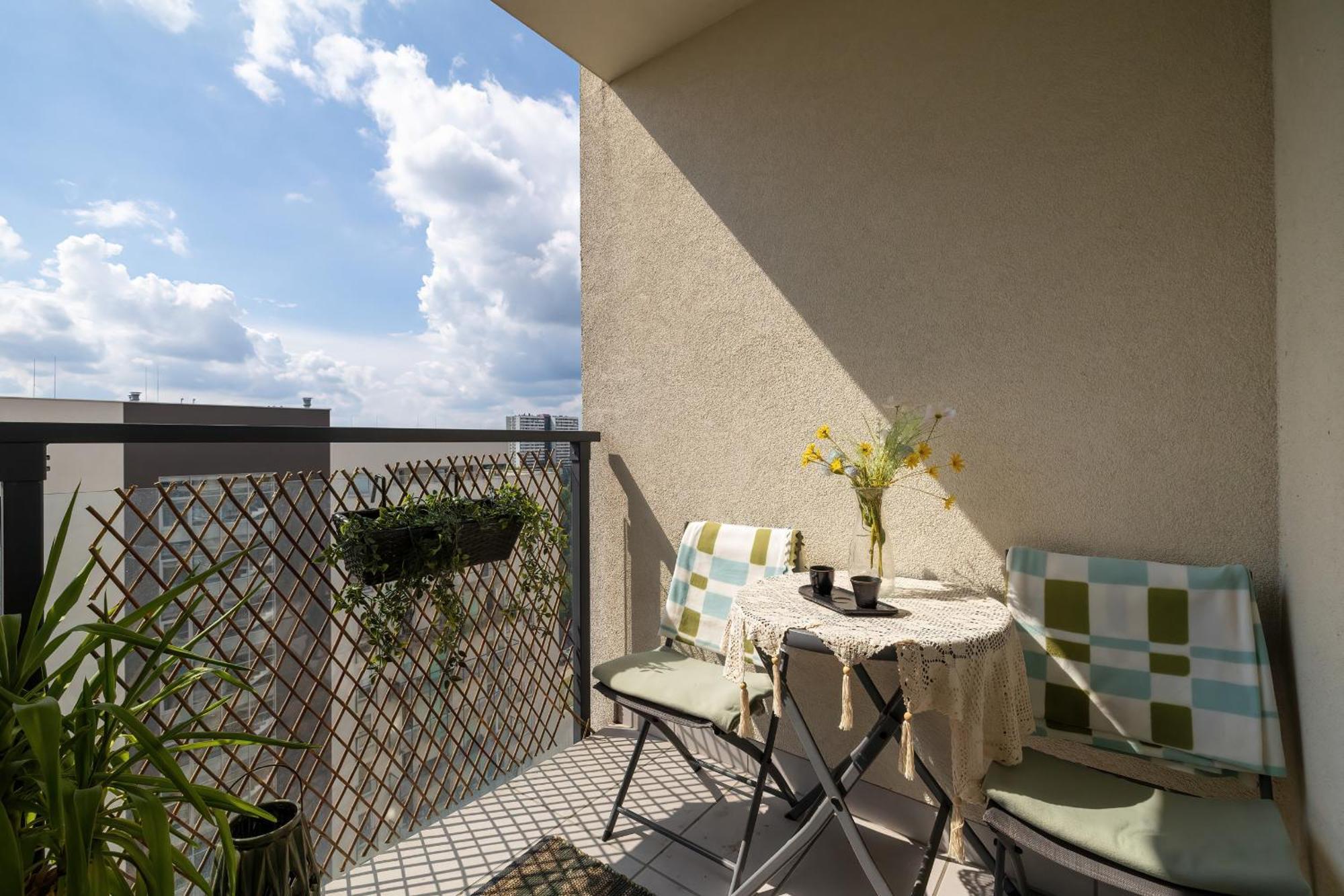 Apartament Tysiaclecia Z Balkonem I Darmowym Parkingiem By Renters *